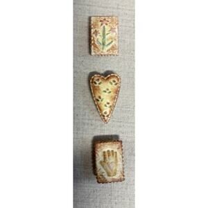 Vintage Button Covers Set 3 Floral Heart Hand Enamel Ceramic Style Cottagecore